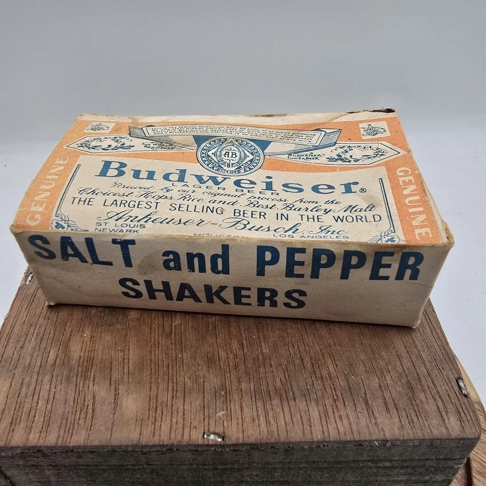 Vintage Budweiser Glass Bottle Salt & Pepper Shakers in Original Box